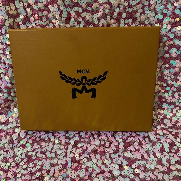 Pink Leather MCM Long Wallet - Picture 4 of 12